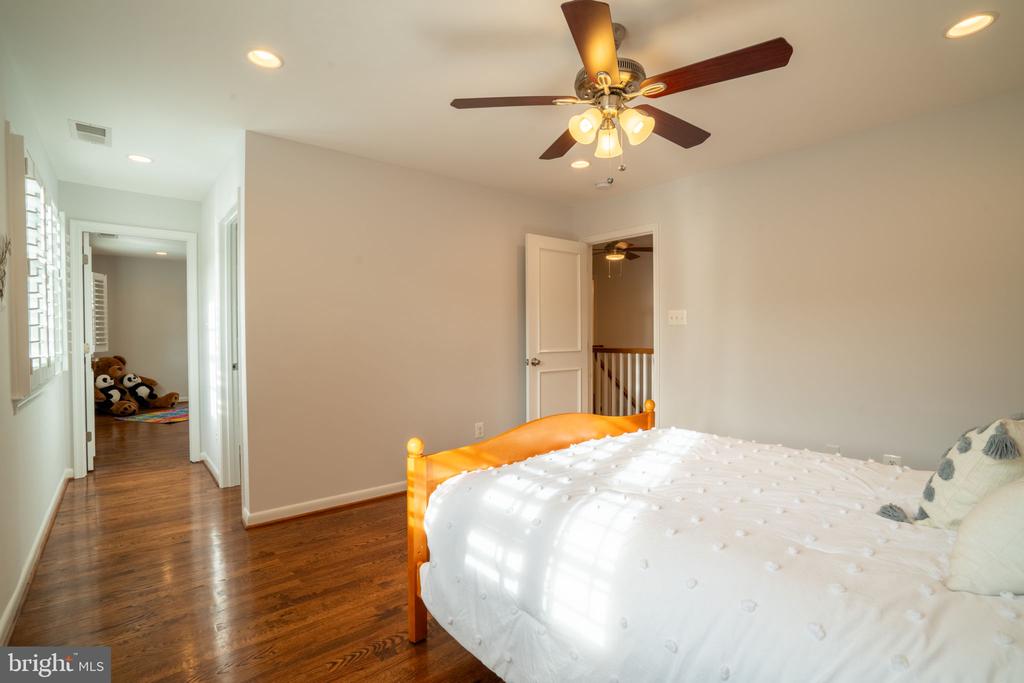 2230 Abbotsford Dr