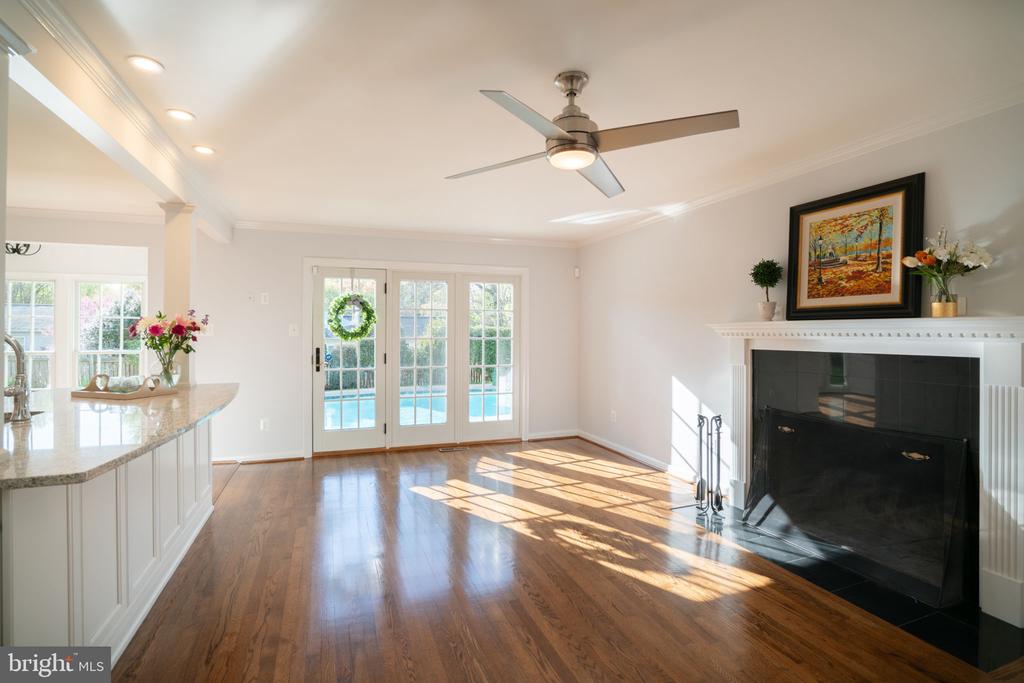 2230 Abbotsford Dr