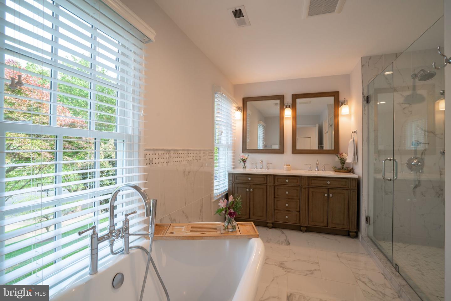 2230 Abbotsford Dr