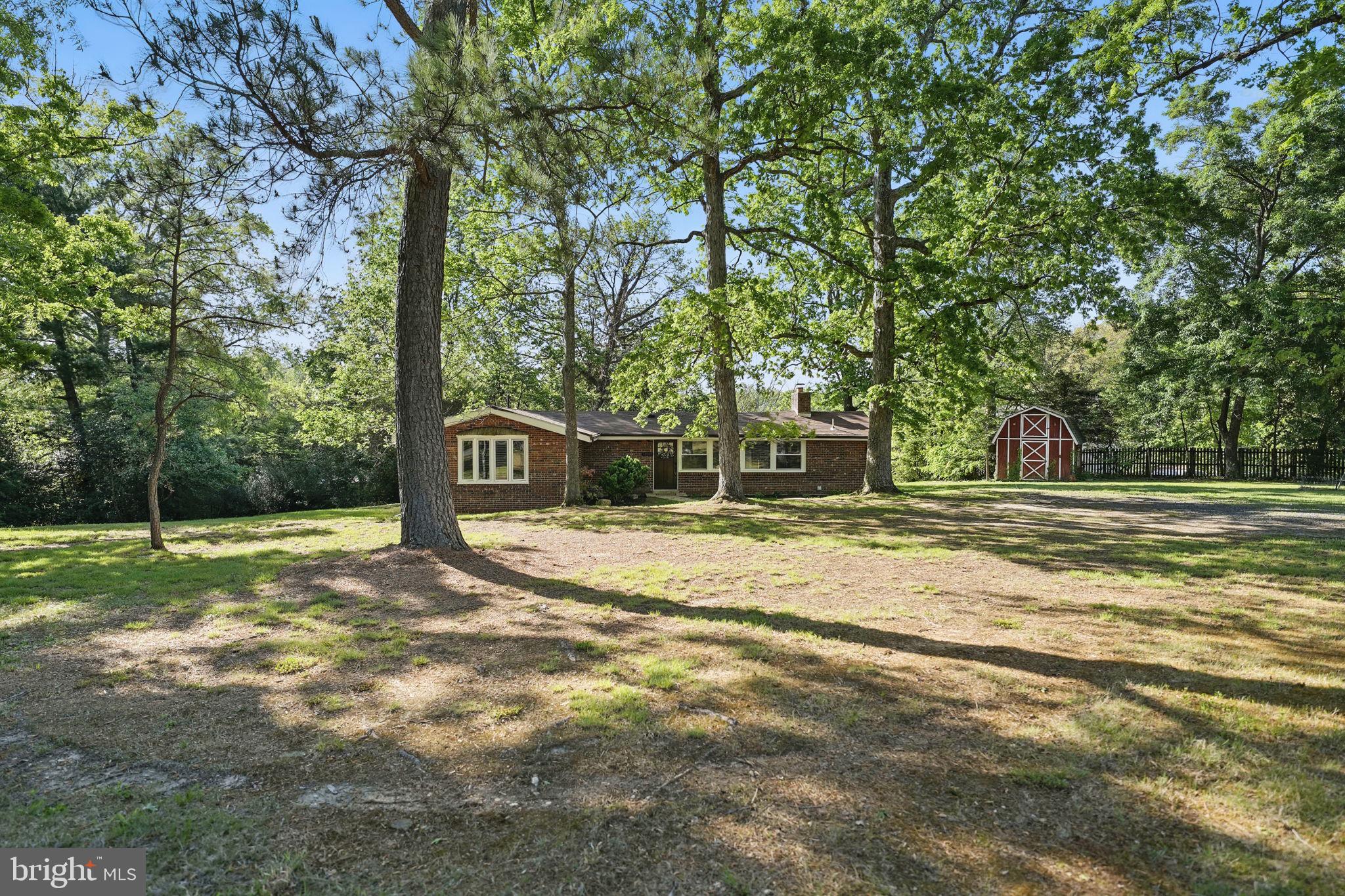 10515 Midway Ln