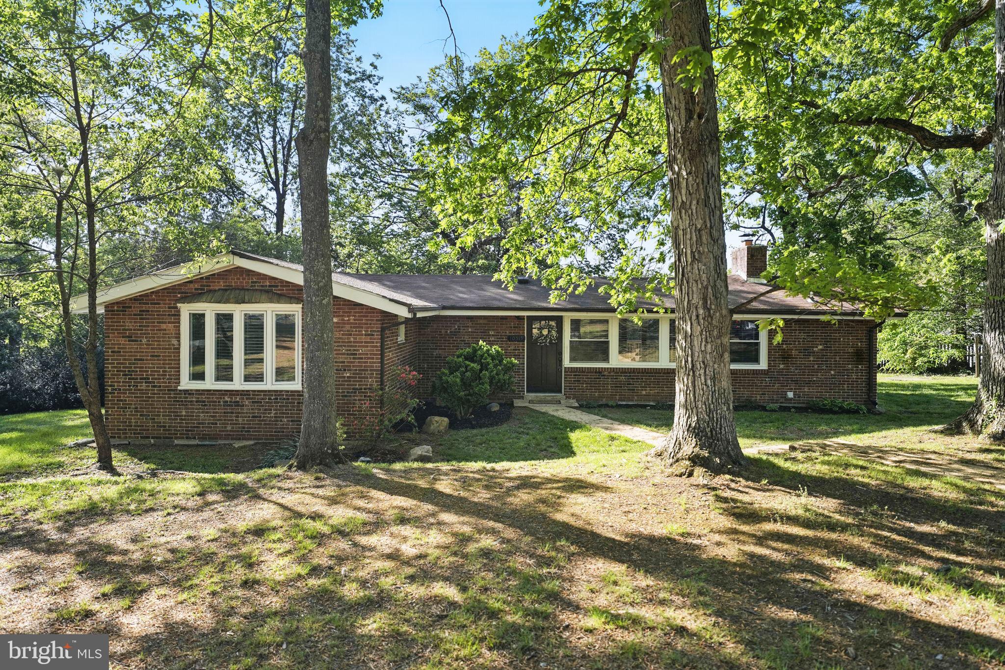 10515 Midway Ln