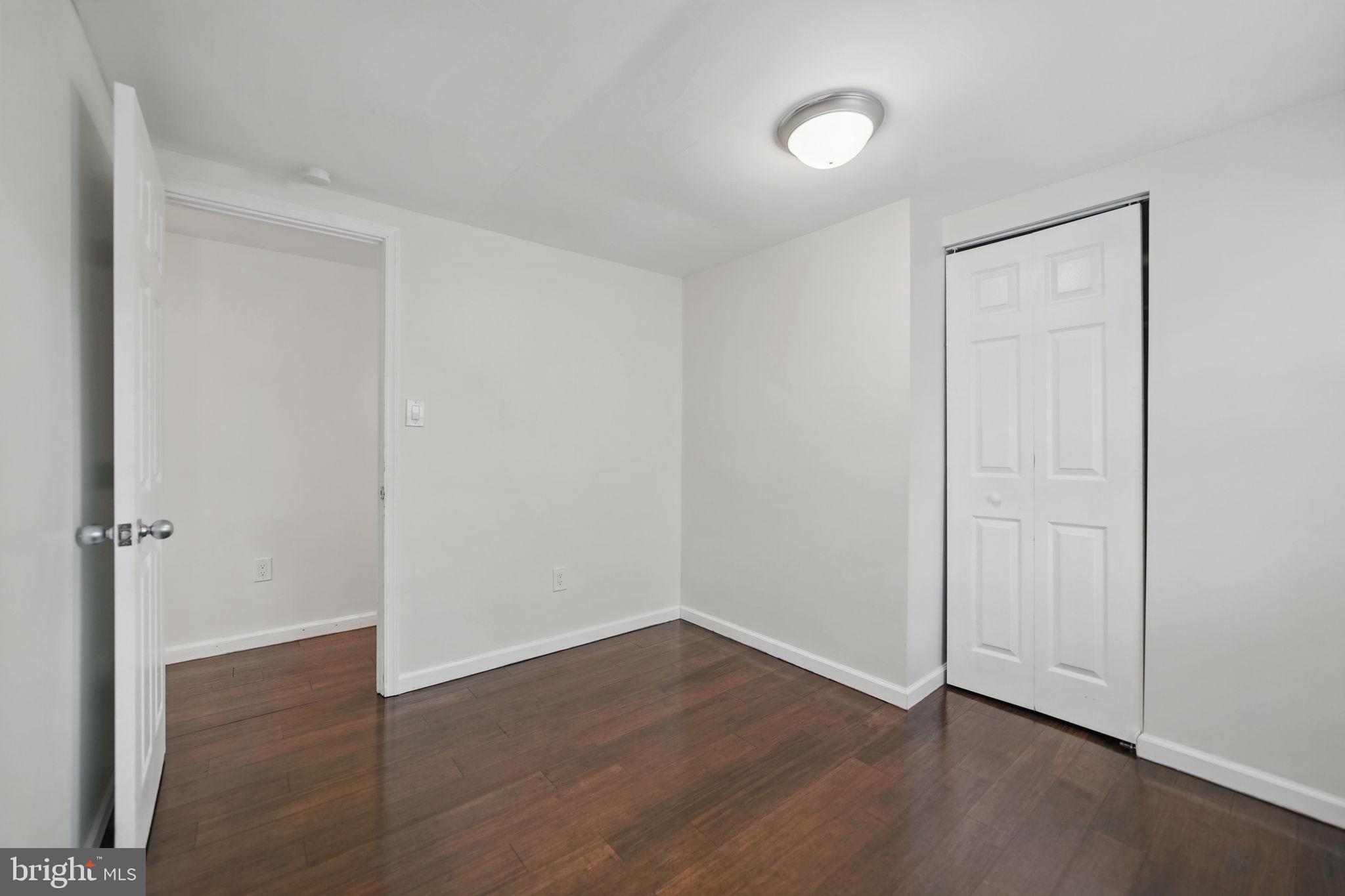 10515 Midway Ln