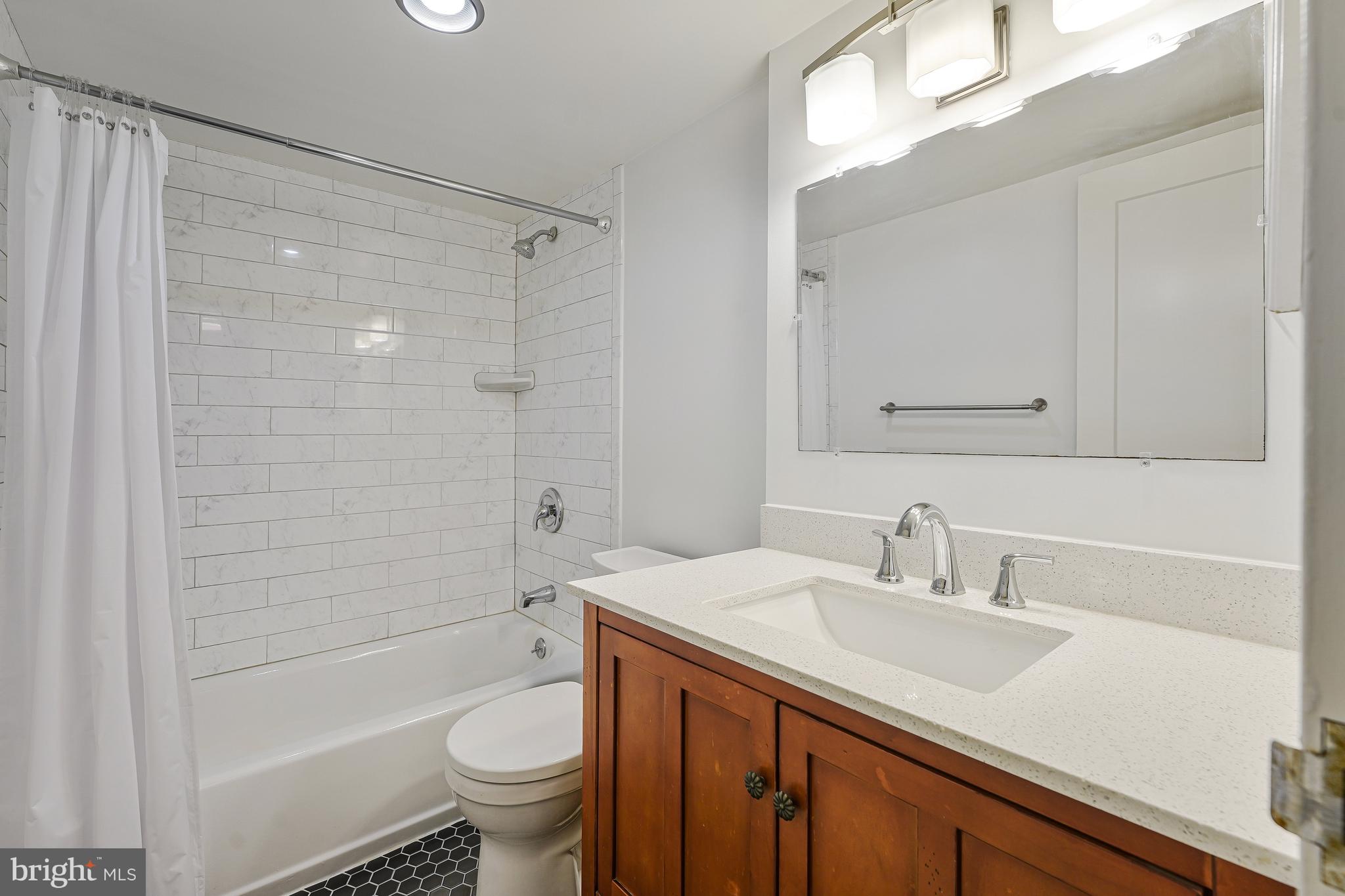 6800 Fleetwood Rd #1013