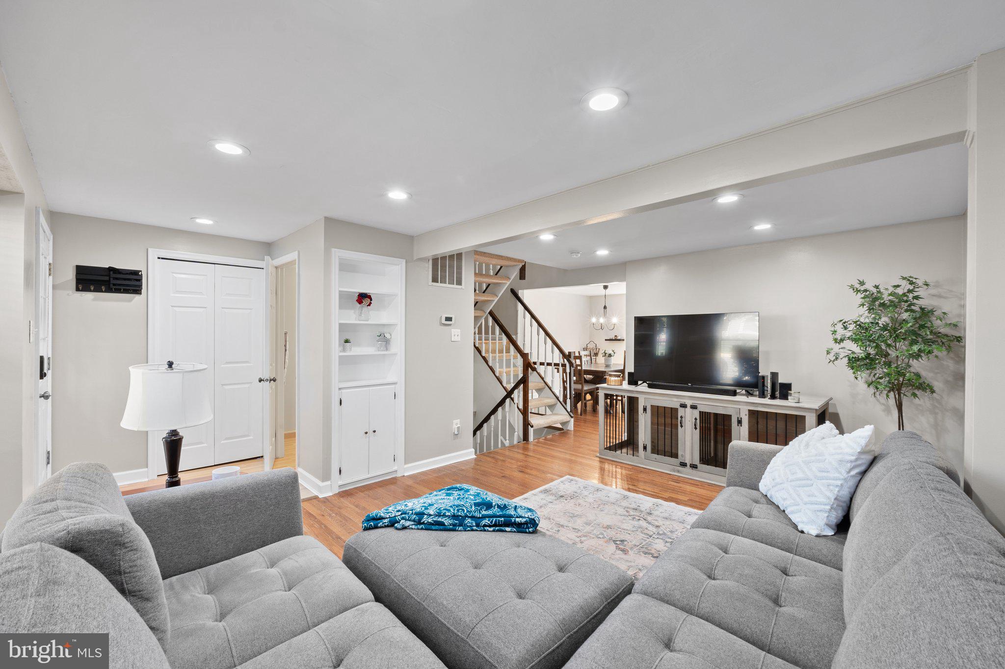 1568 Poplar Grove Dr