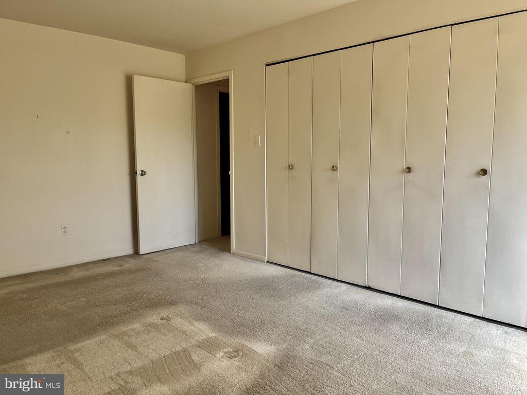 3101 S Manchester St #401