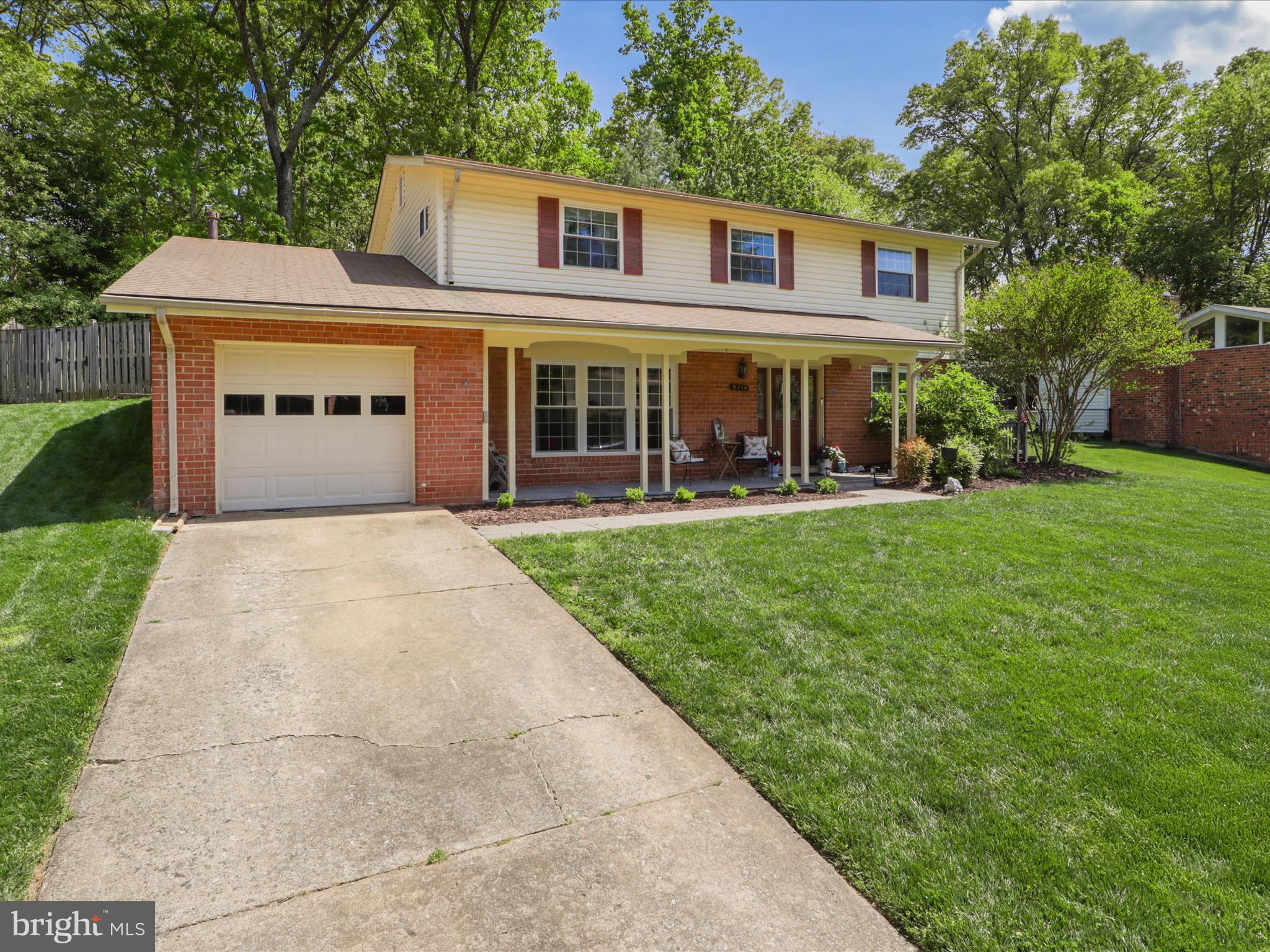 5319 Stonington Dr