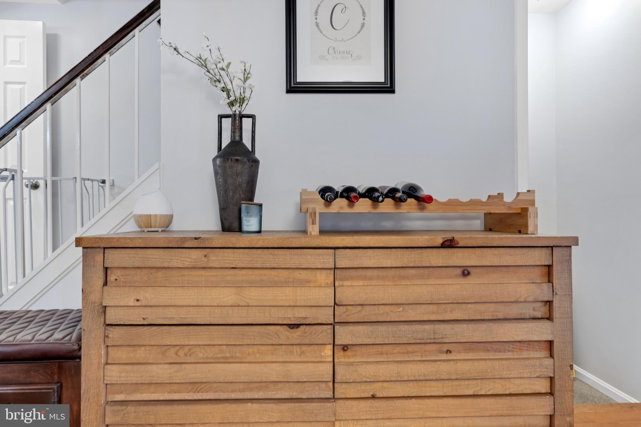 7033 SOLOMON SEAL COURT