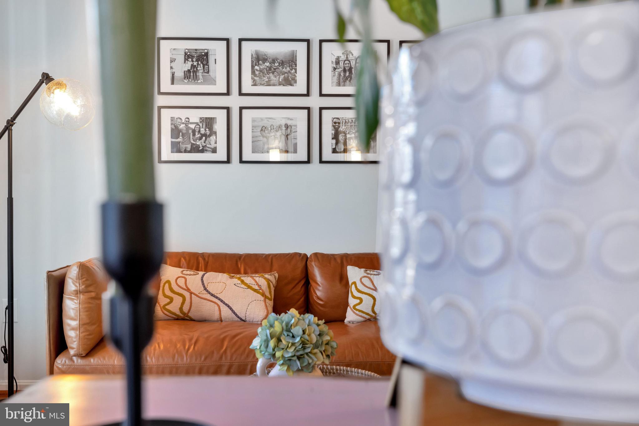 7033 SOLOMON SEAL COURT