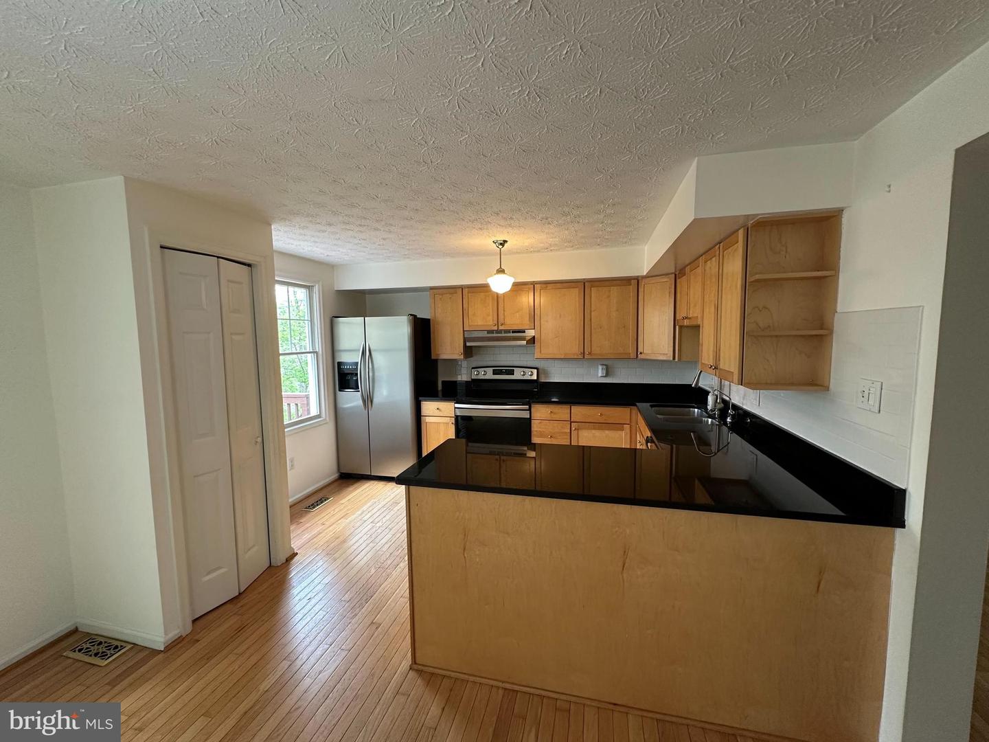 1565 TWISTED OAK DR