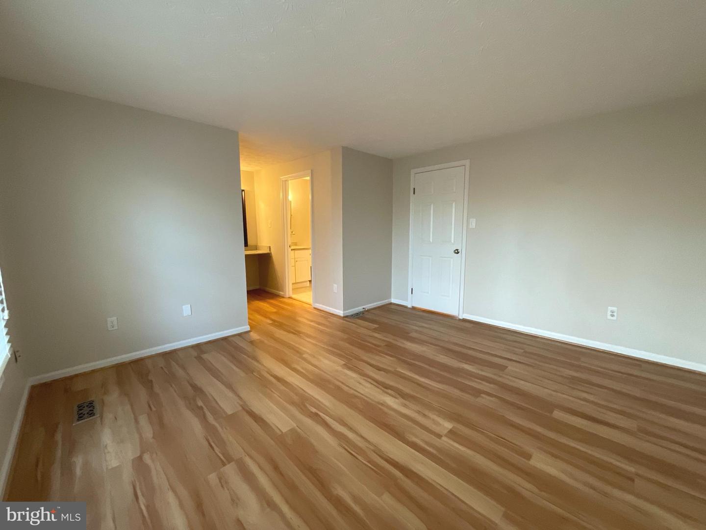 1565 TWISTED OAK DR