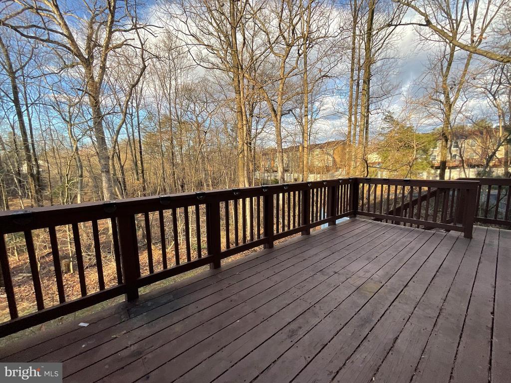 1565 TWISTED OAK DR