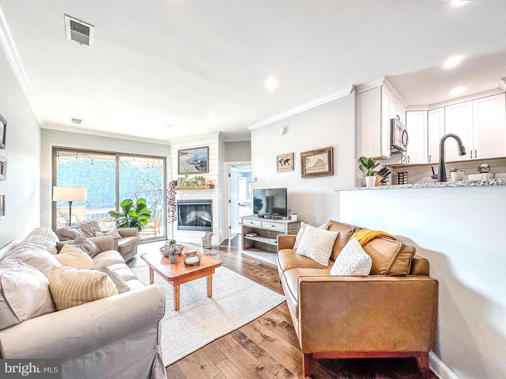 11250 HARBOR COURT