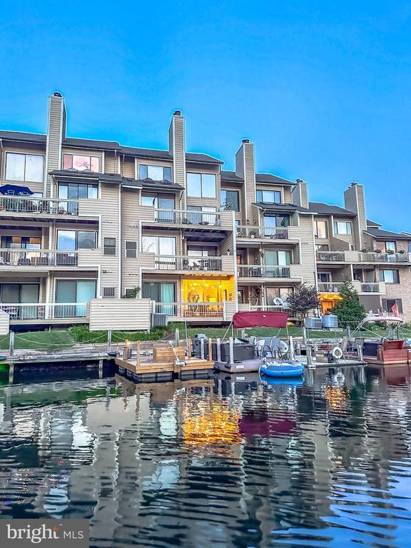 11250 HARBOR COURT