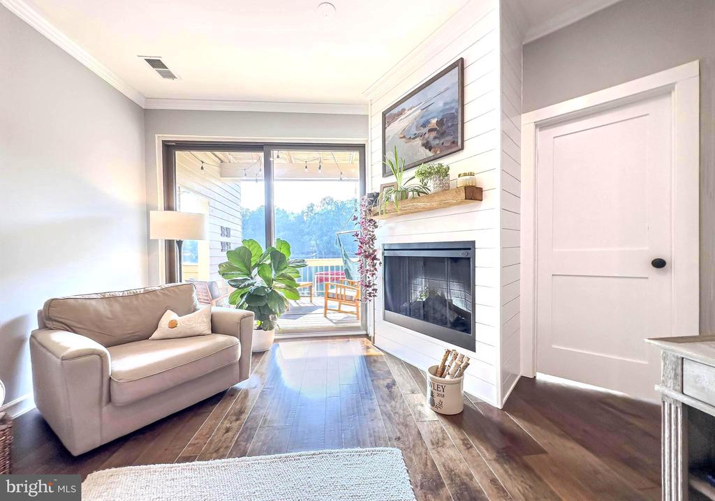 11250 HARBOR COURT