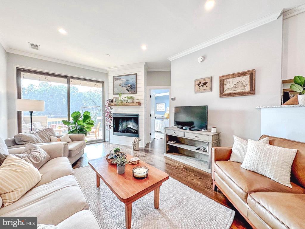 11250 HARBOR COURT