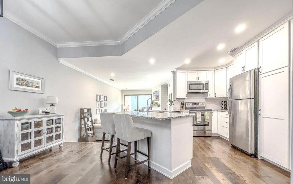 11250 HARBOR COURT