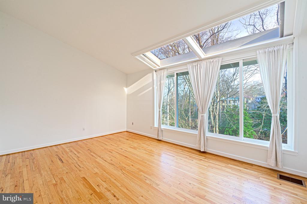 11495 WATERVIEW CLUSTER