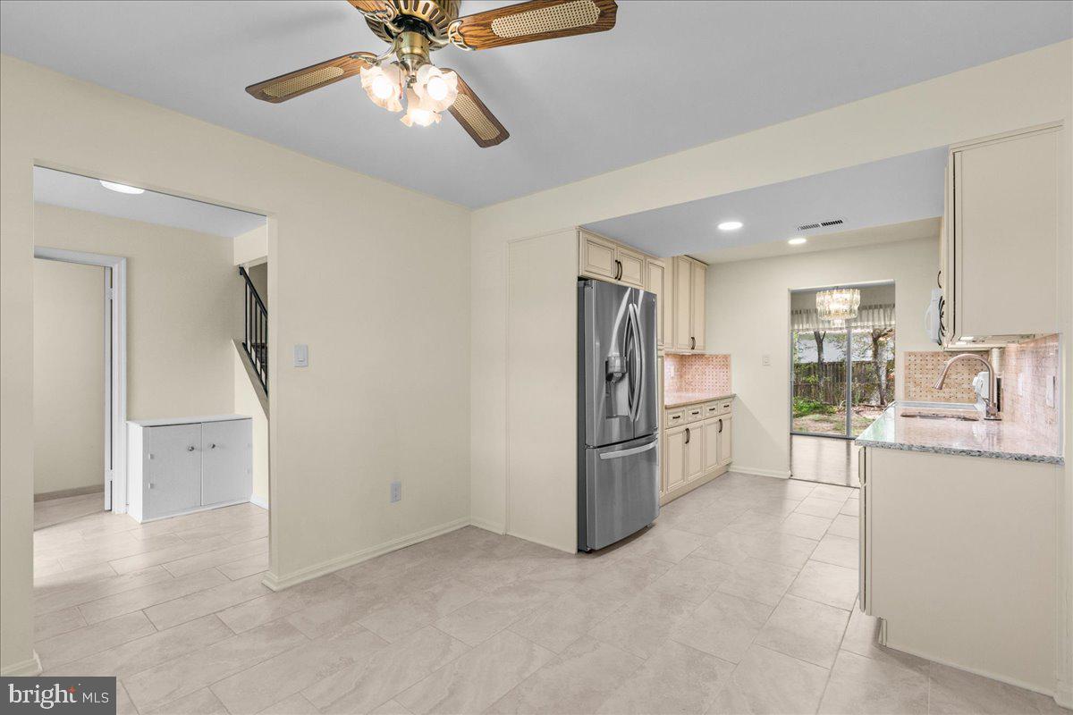 6327 Fenestra Ct #134