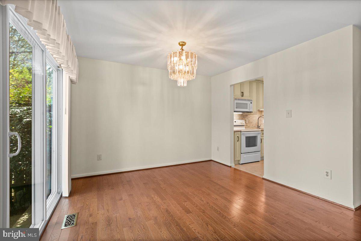 6327 Fenestra Ct #134