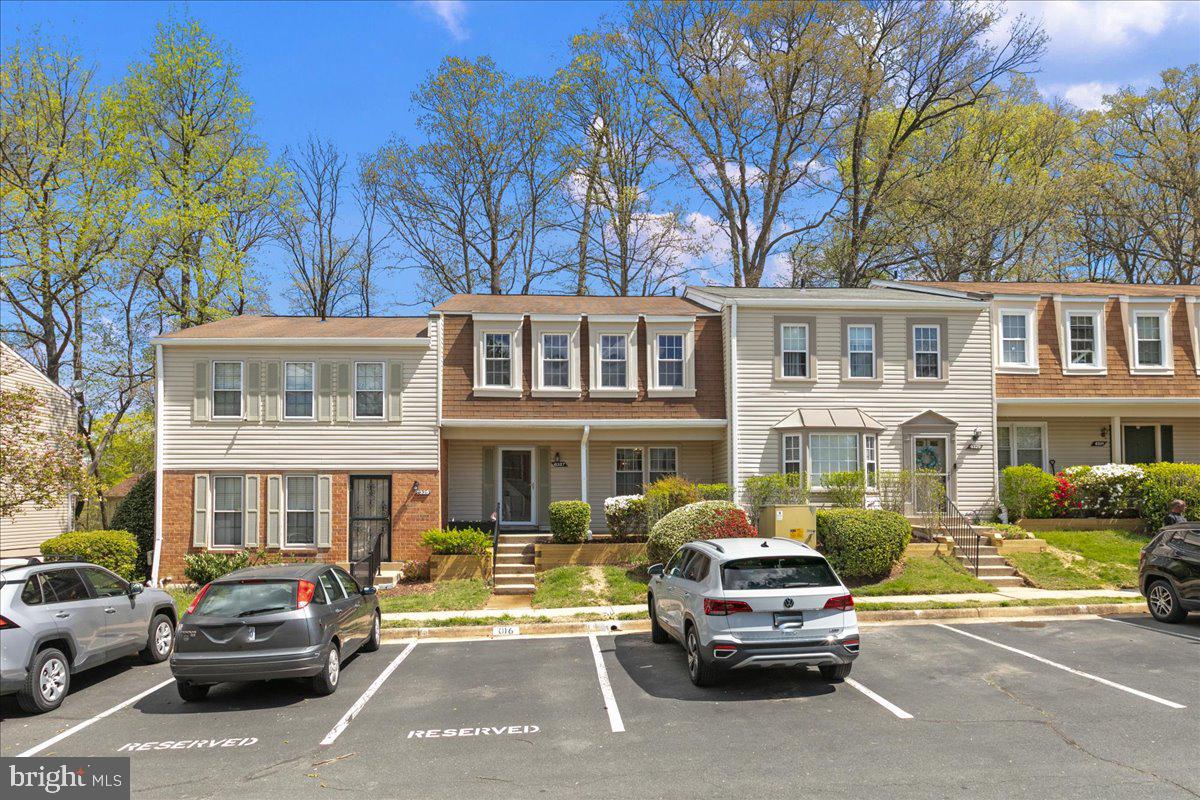 6327 Fenestra Ct #134