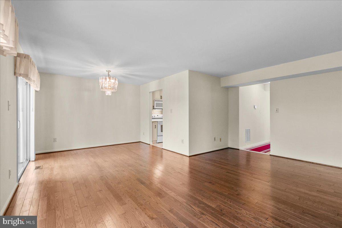 6327 Fenestra Ct #134