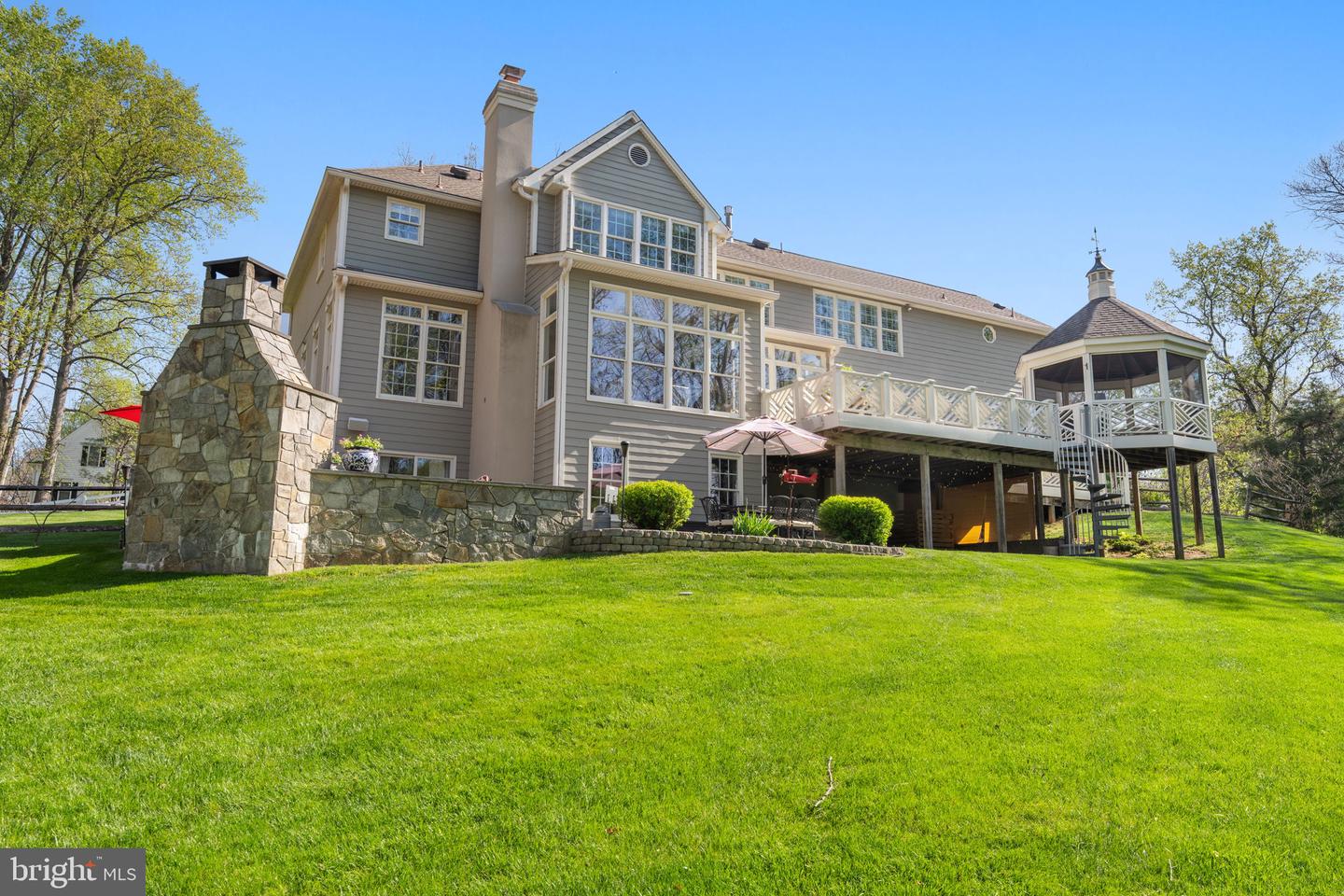 10409 Hunter Station Rd