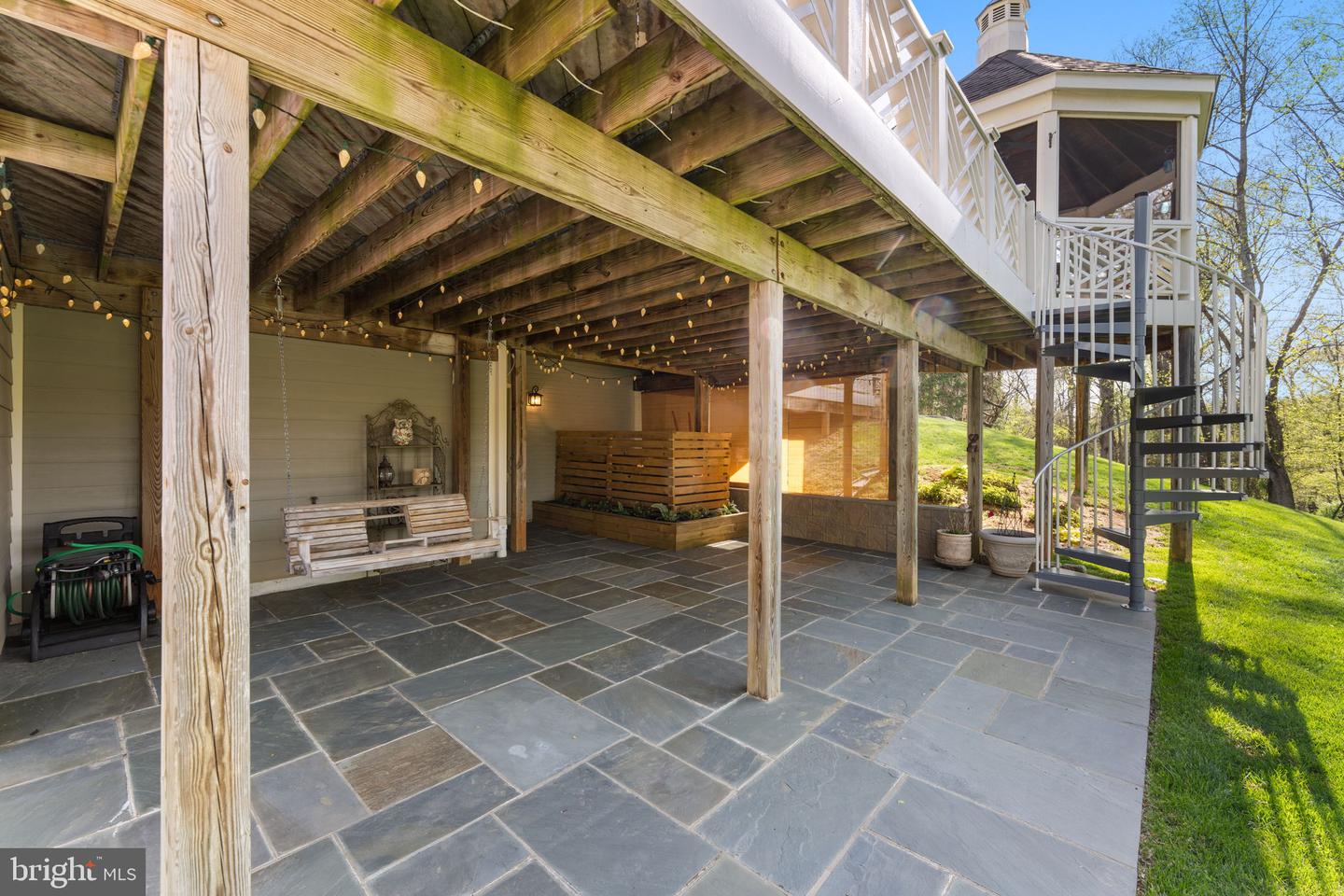 10409 Hunter Station Rd