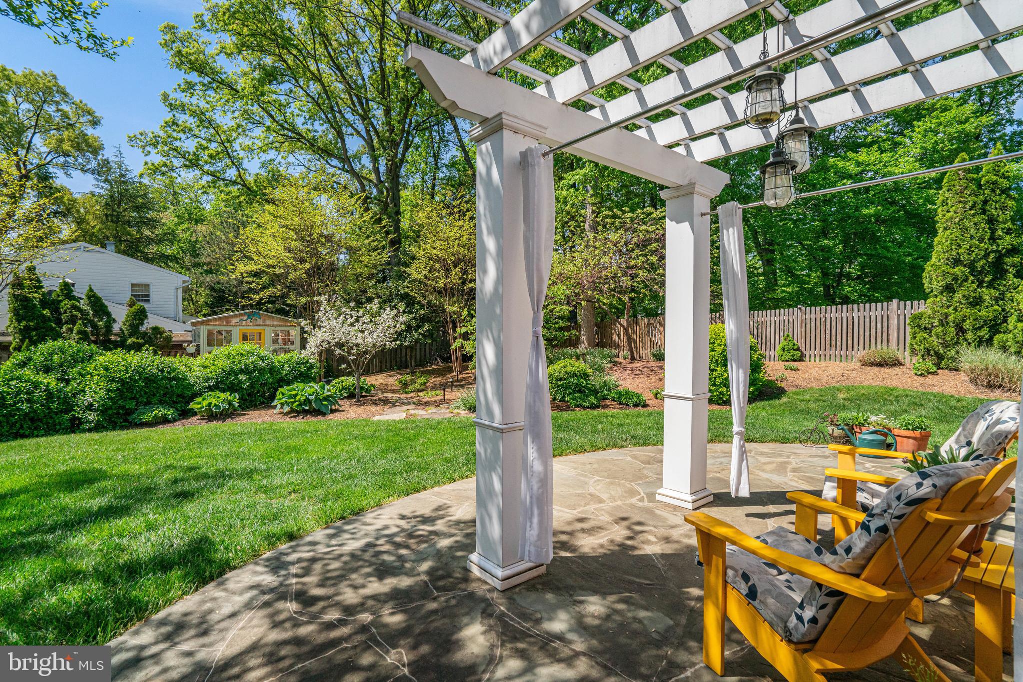 1703 Rollins Dr