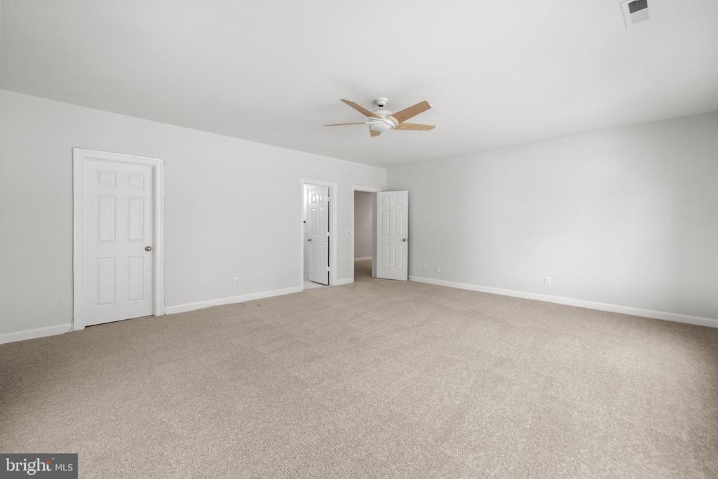 1418 Woodhurst Blvd