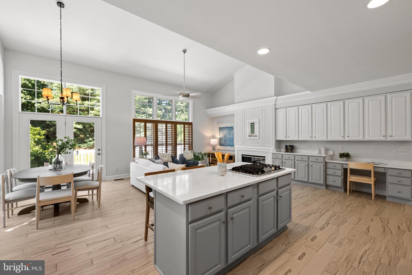 1418 Woodhurst Blvd