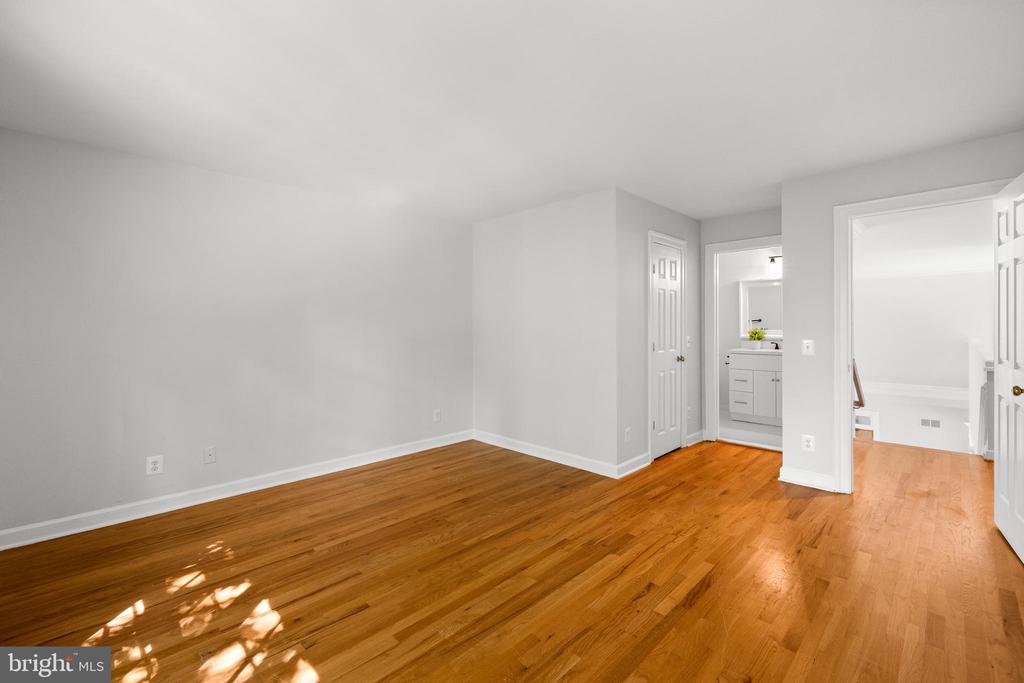 1418 Woodhurst Blvd