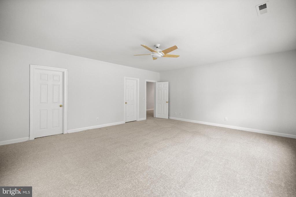 1418 Woodhurst Blvd