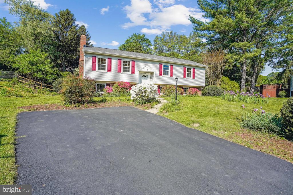 4509 Dartmoor Ln
