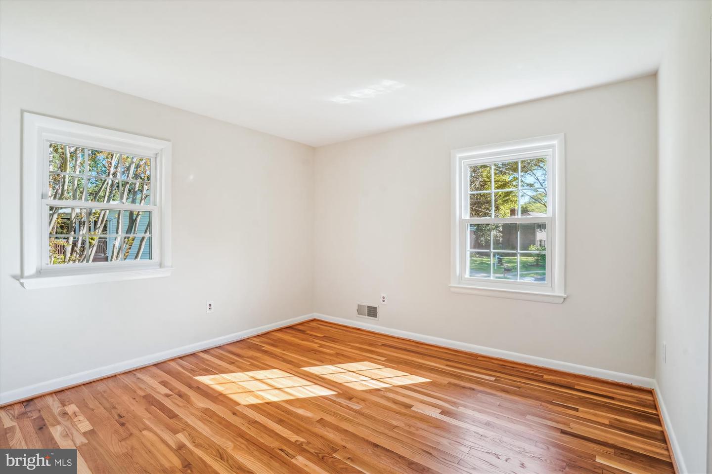 4509 Dartmoor Ln