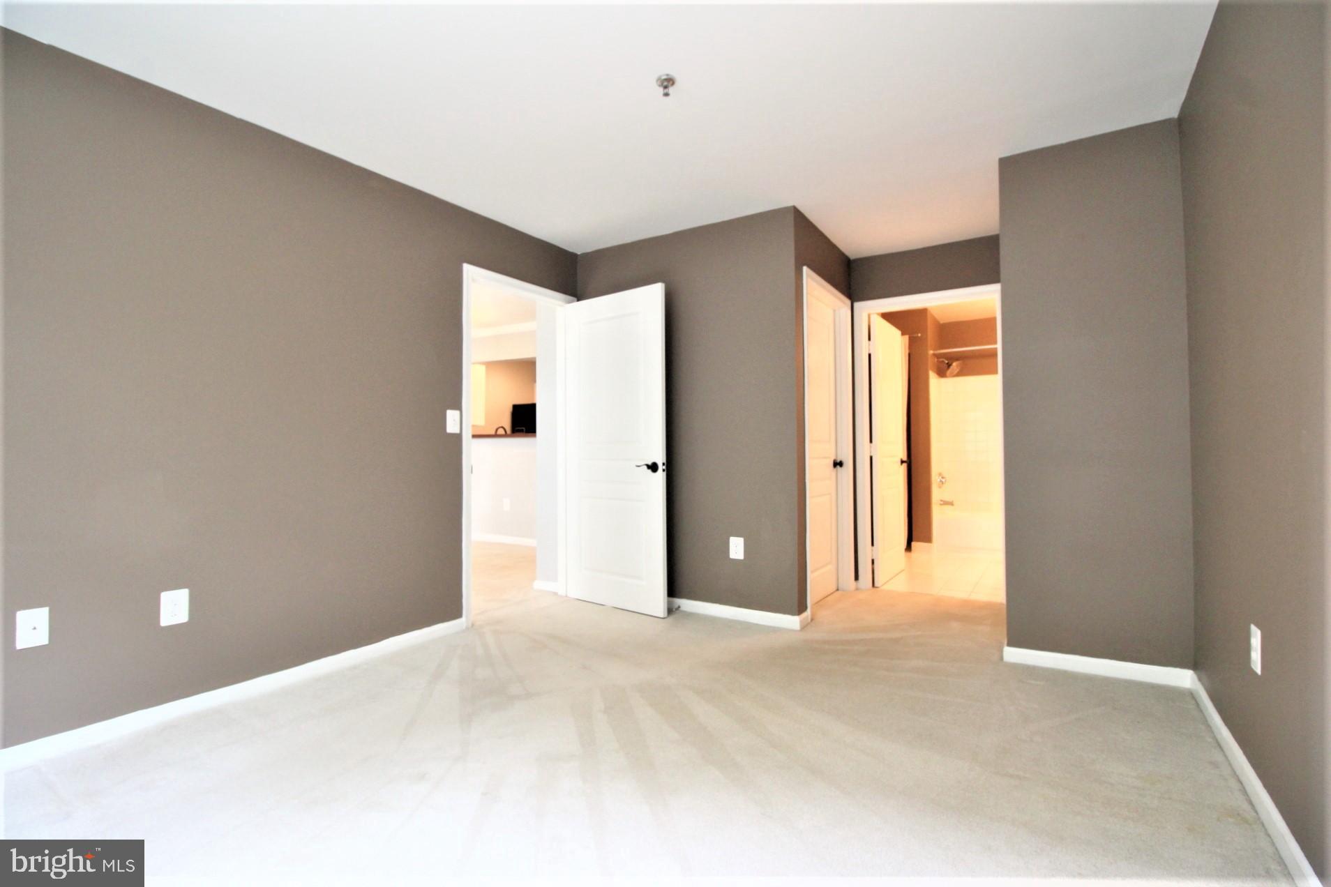 5565 SEMINARY ROAD 314