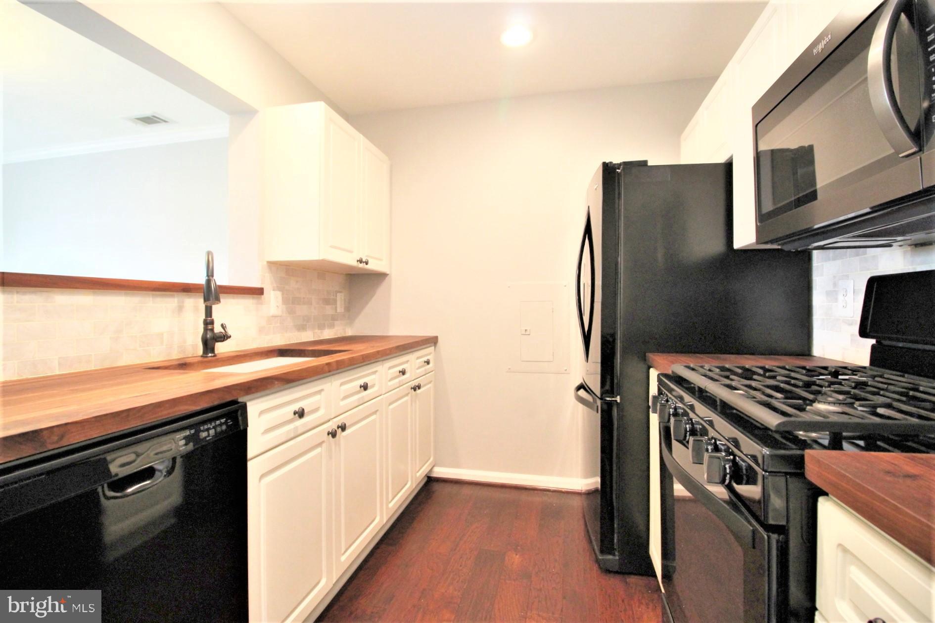 5565 SEMINARY ROAD 314