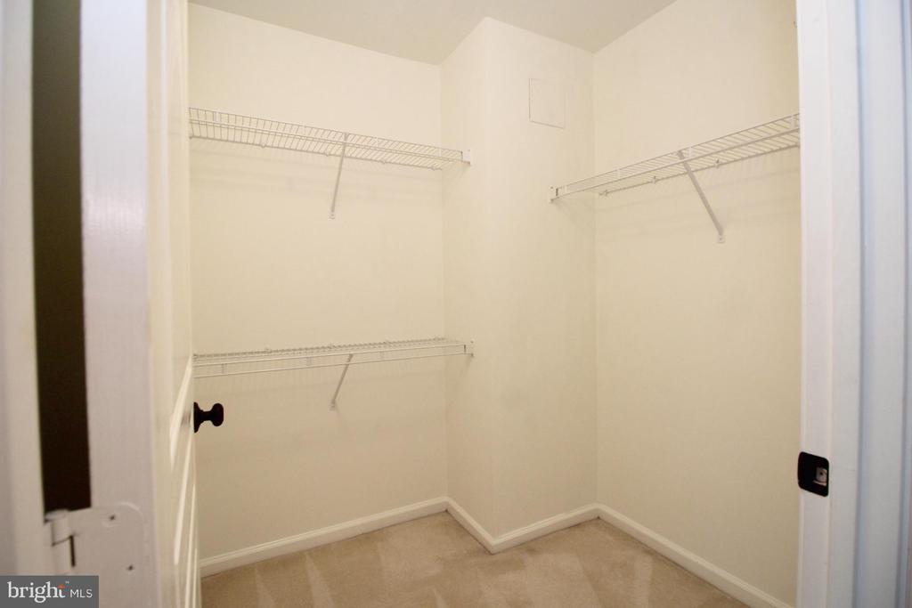 5565 SEMINARY ROAD 314