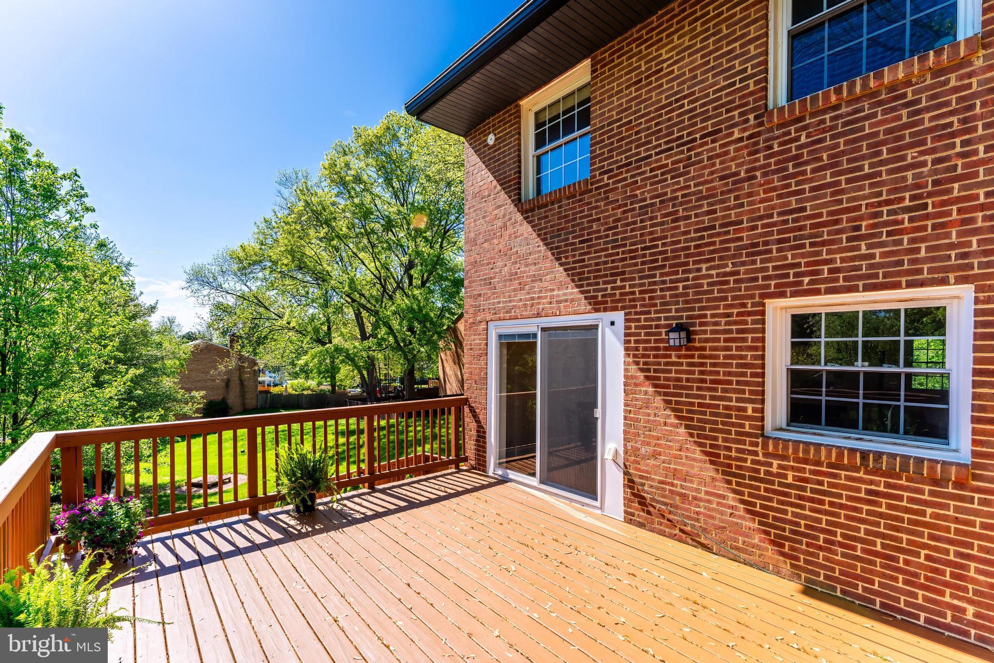 14847 LEICESTER COURT