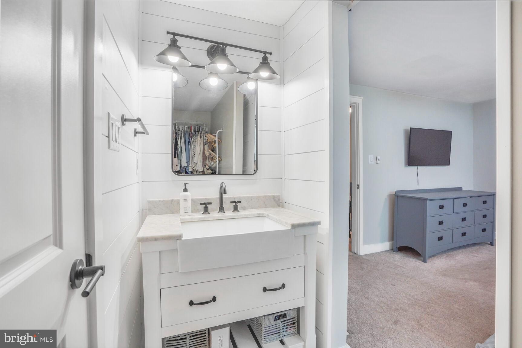 5810 Canvasback Rd
