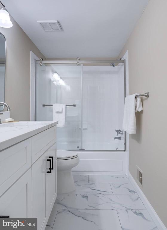 8608 Battailles Ct
