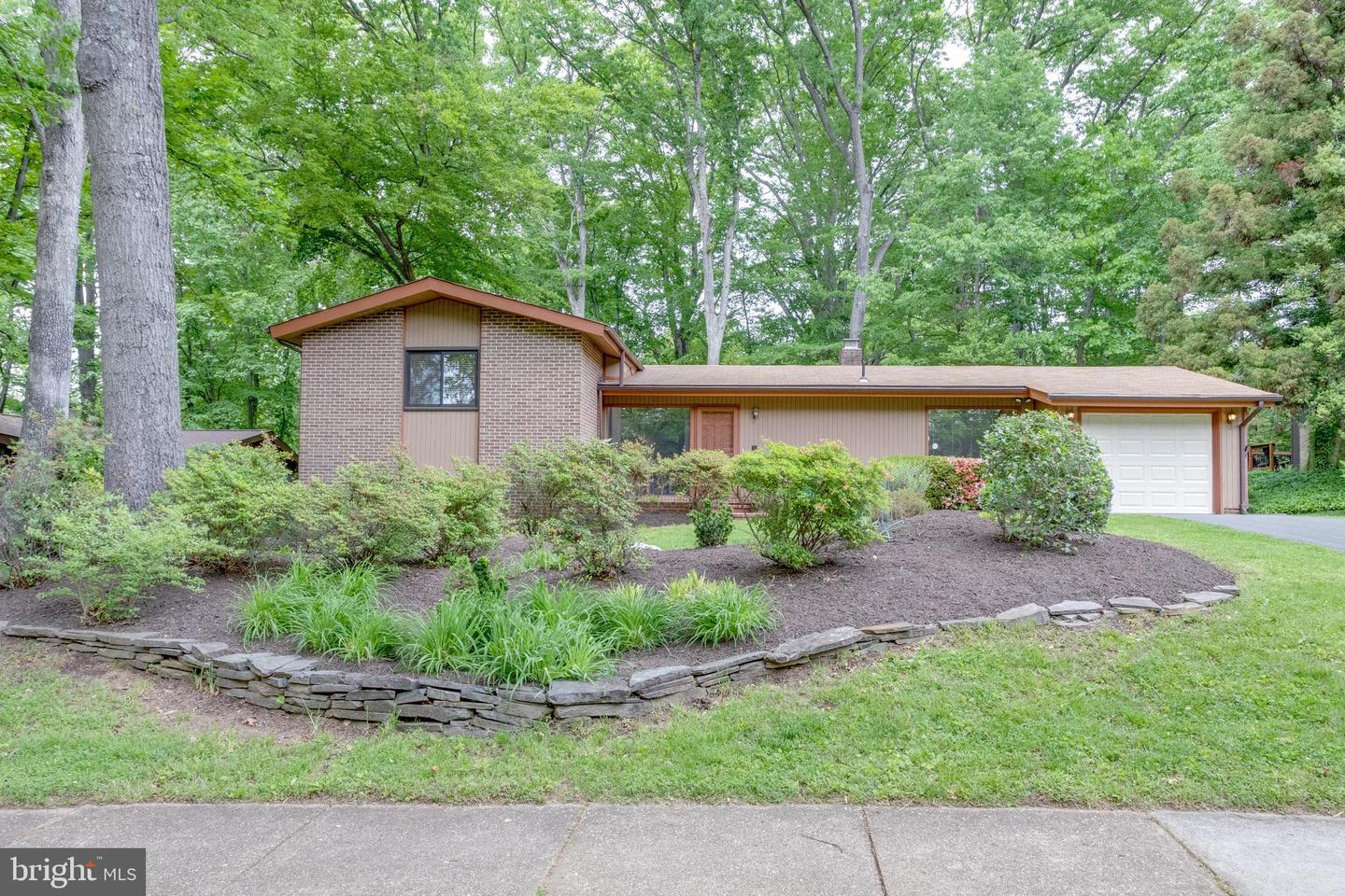 8608 Battailles Ct