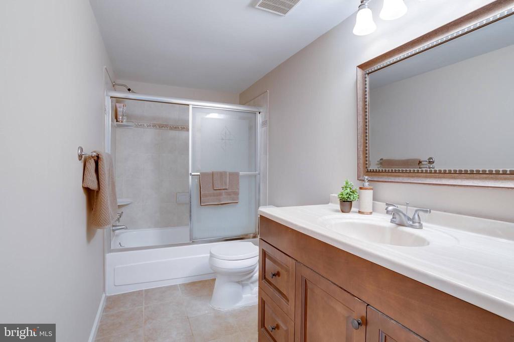 8608 Battailles Ct