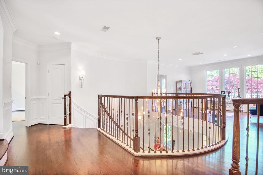 7845 MONTVALE WAY