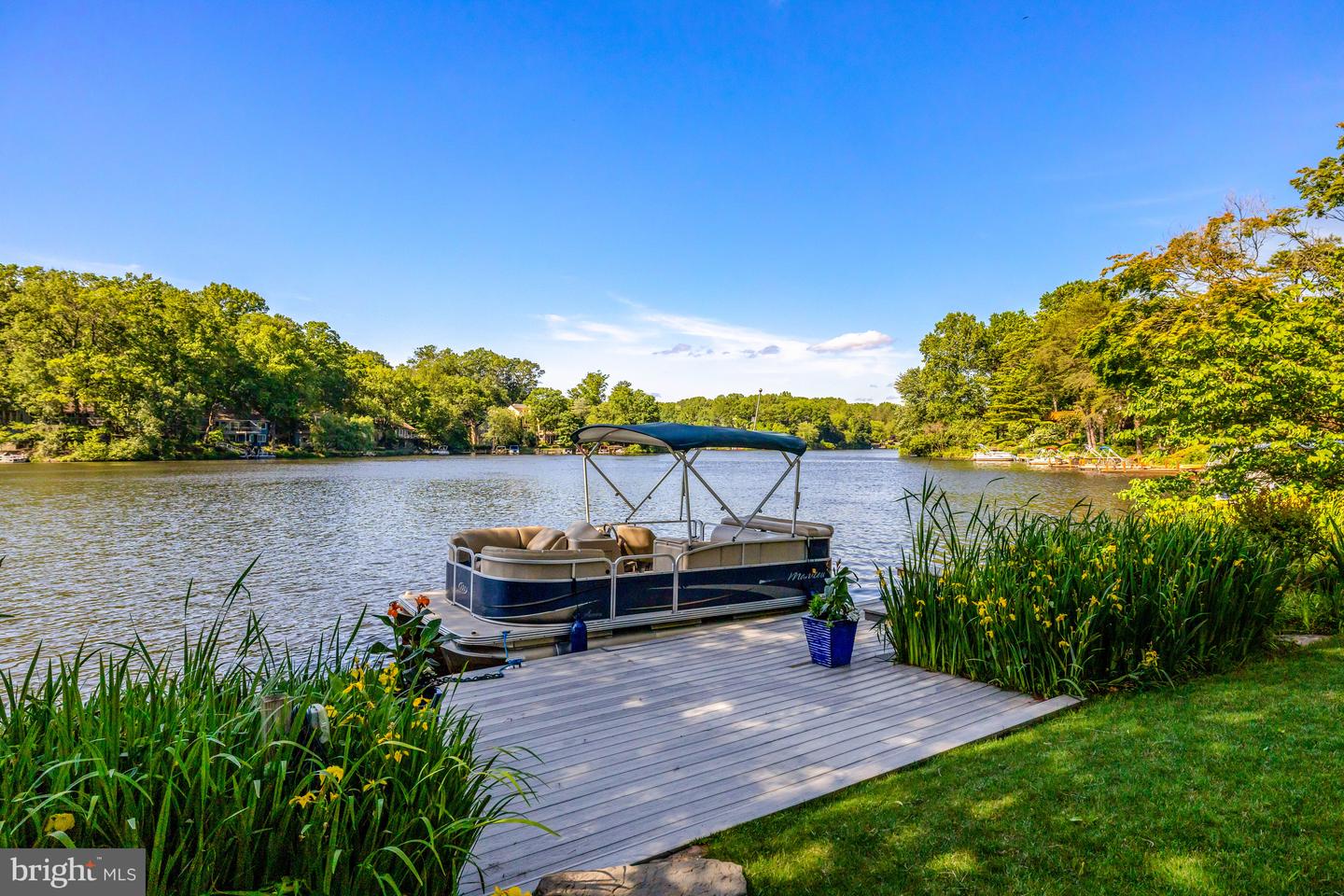 2200 Spinnaker Ct