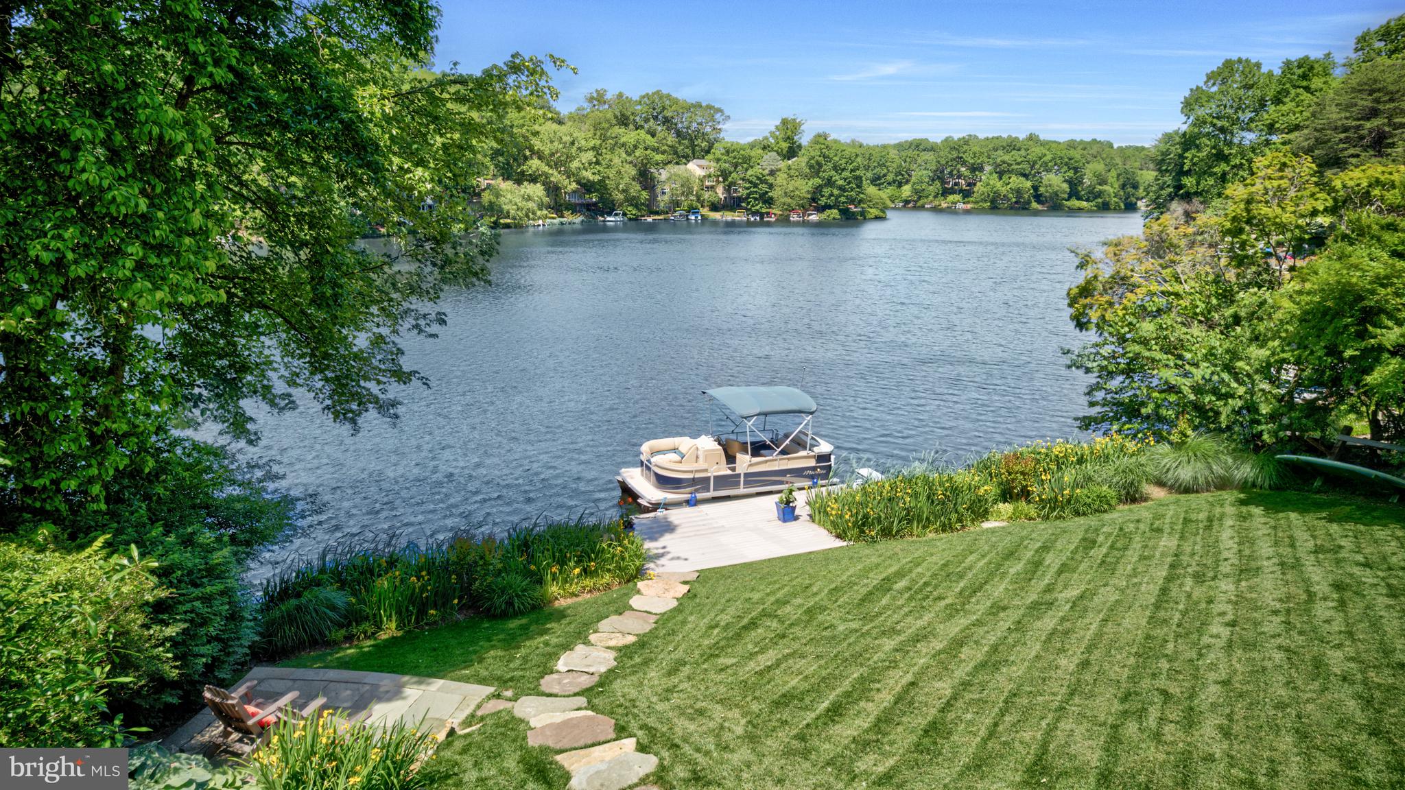 2200 Spinnaker Ct