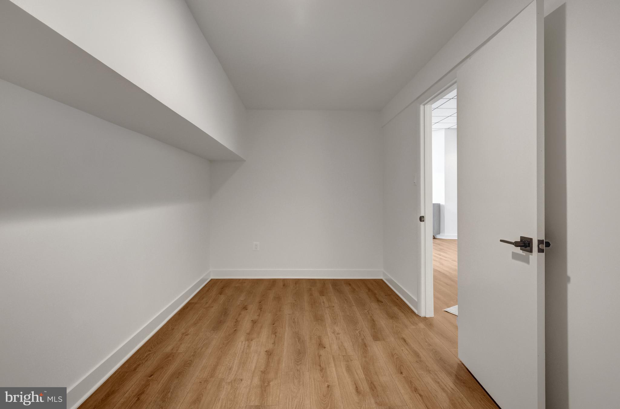 2200 Spinnaker Ct