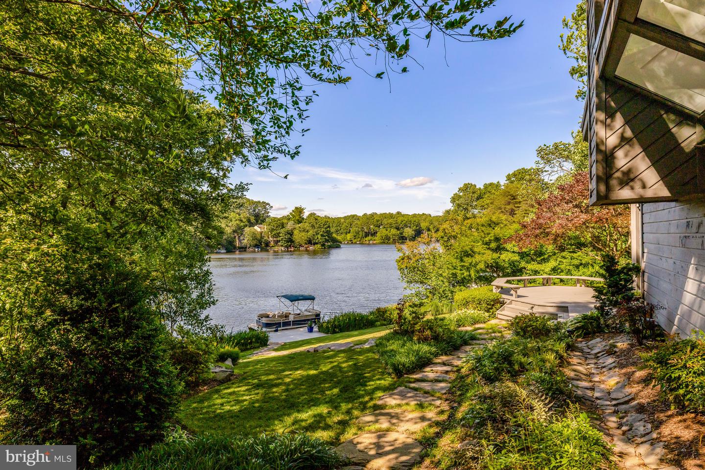 2200 Spinnaker Ct