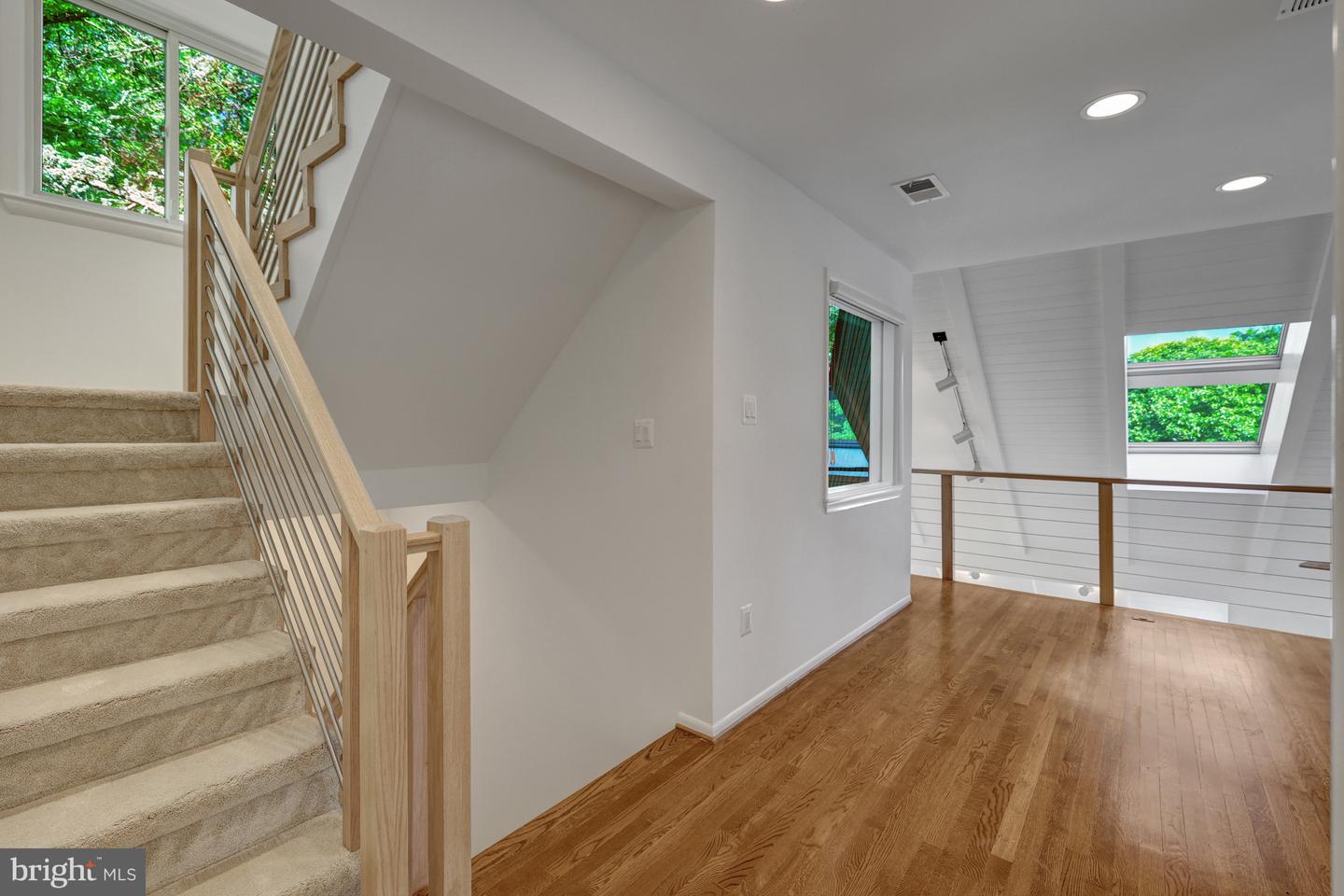 2200 Spinnaker Ct