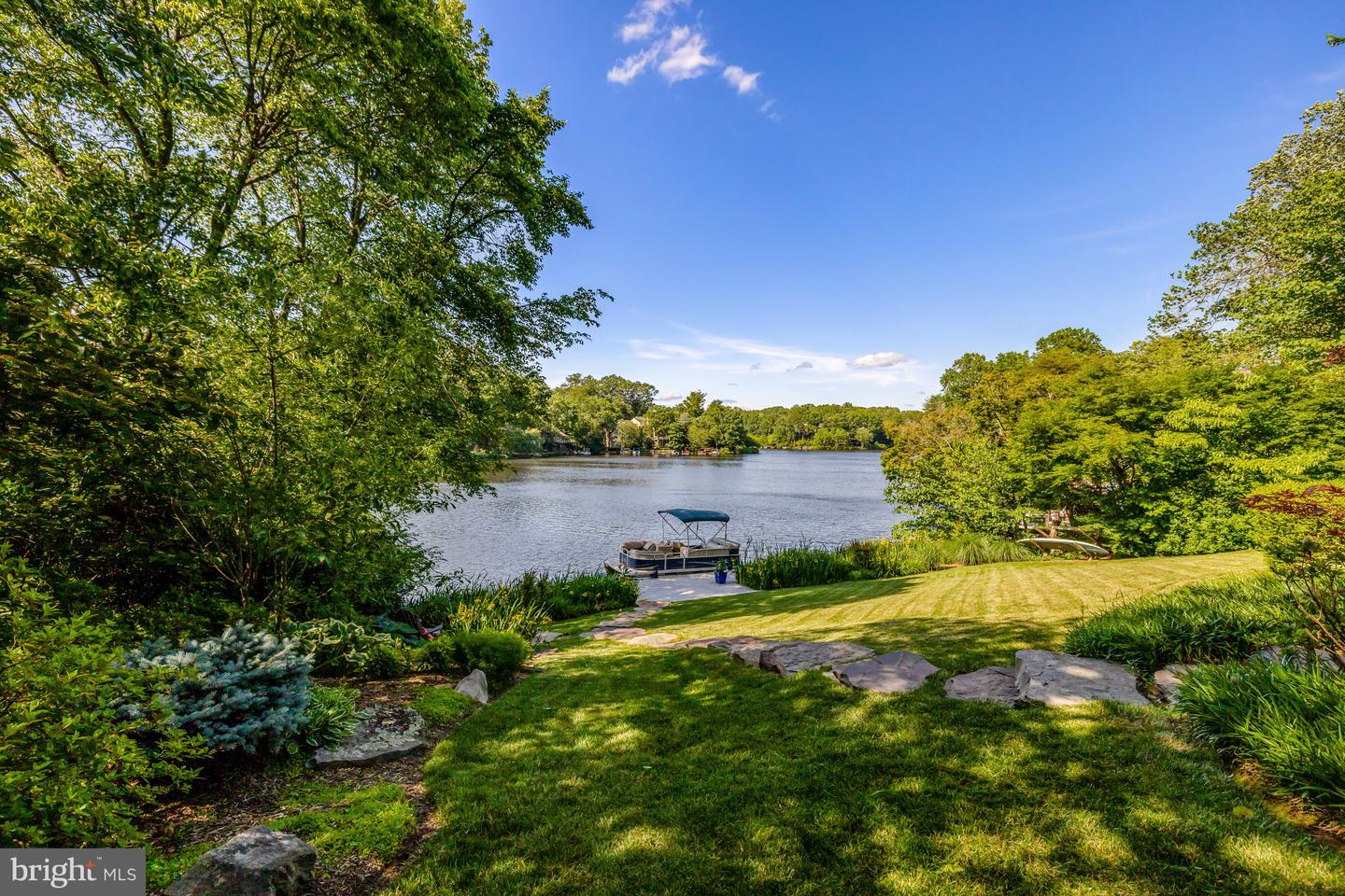 2200 Spinnaker Ct