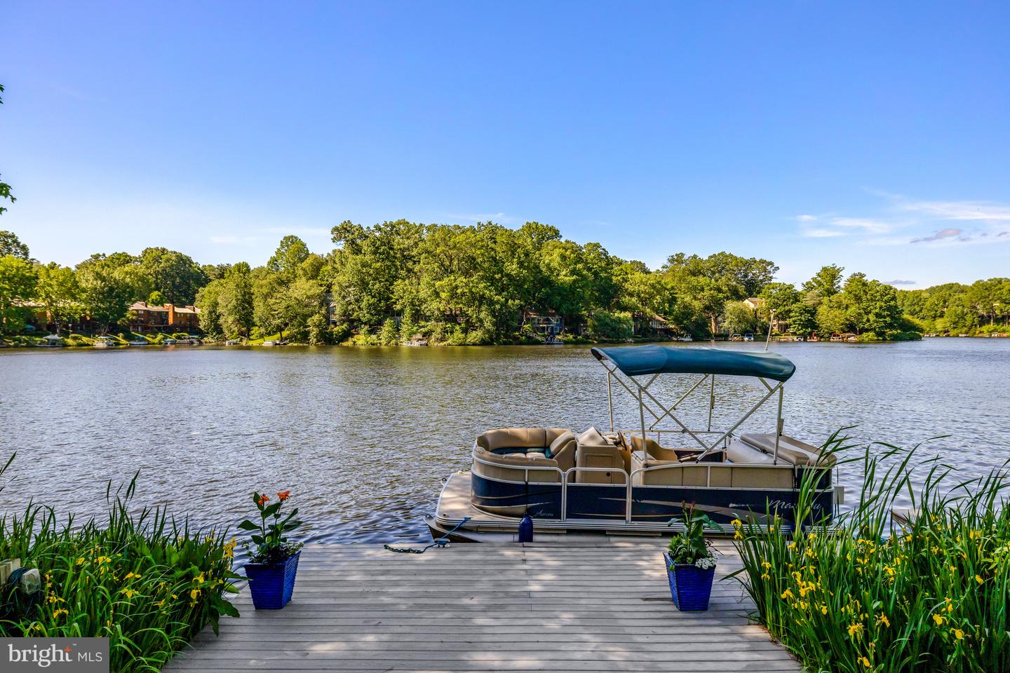 2200 Spinnaker Ct
